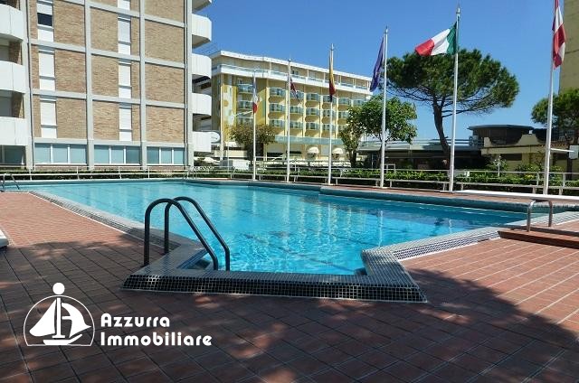 APPARTAMENTO BILOCALE CON PISCINA A 30 METRI DAL MARE